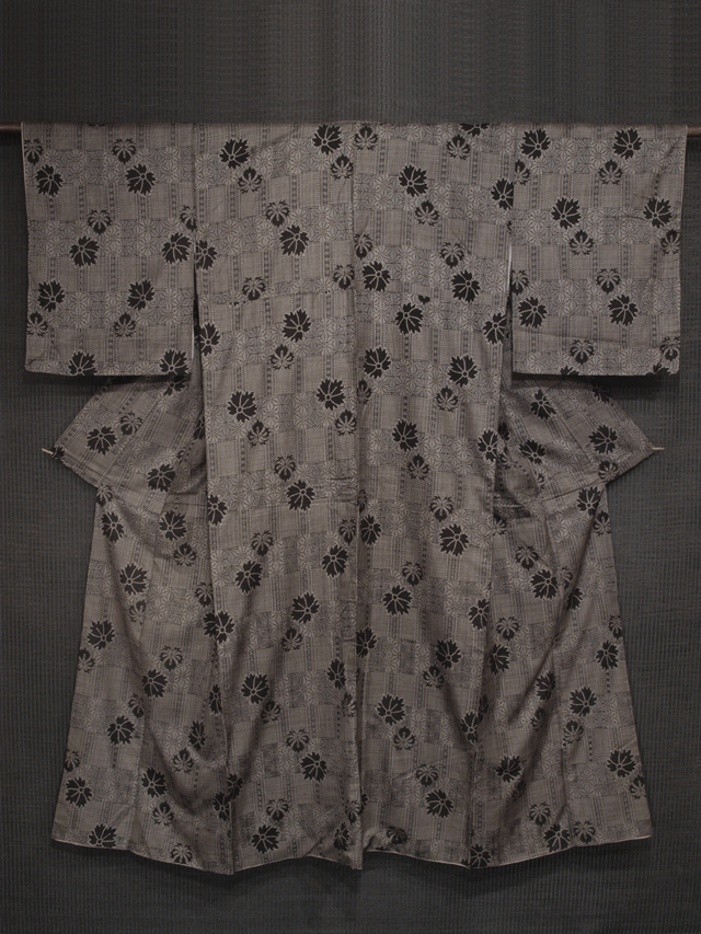 麻葉格子縞文 割り込み式 泥染 本場大島紬 丈149 TAGK01015風楽