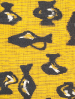 銘仙 黄色地に瓶文 名古屋帯の生地の拡大